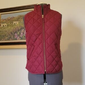 NWT Quilted Burgundy Women's Vest with Stand Collar